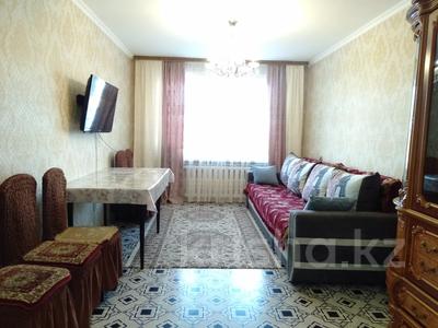 3-комнатная квартира, 68 м², 1/5 этаж, 8 МКР за 19 млн 〒 в Темиртау
