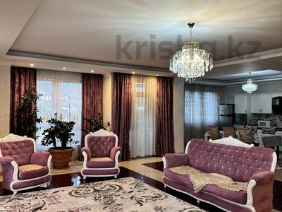 3-бөлмелі пәтер · 165 м² · 7/13 қабат, Аль-Фараби — Ходжанова, бағасы: 550 000 ₸ в Алматы, Бостандыкский р-н