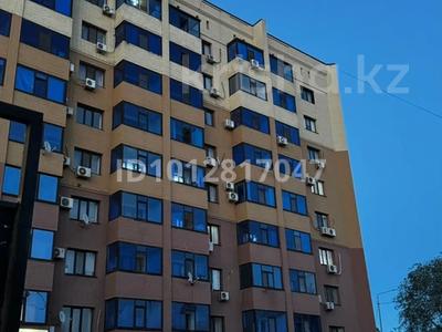2-бөлмелі пәтер · 71.5 м² · 9/10 қабат, мкр 5, Жиенгали Тлепбергенова 80 — Рядом стоматология Kitarov, бағасы: 30 млн ₸ в Актобе