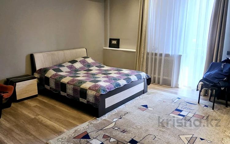 3-бөлмелі пәтер · 165 м² · 3/9 қабат, Богенбай батыра 81, бағасы: 189 млн ₸ в Алматы, Медеуский р-н — фото 16