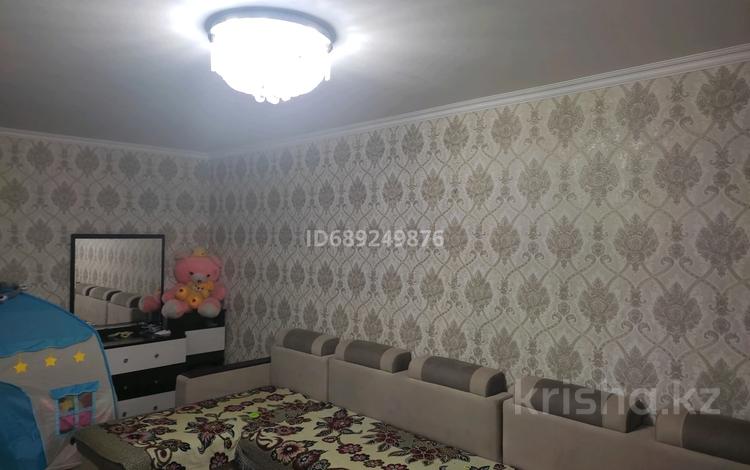 4-комнатная квартира, 76.3 м², Аль-Фараби мкр Каратау 15 за 20 млн 〒 в Таразе — фото 2