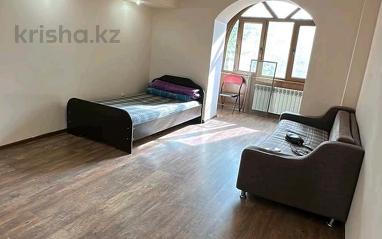 1-бөлмелі пәтер · 32 м² · 4/5 қабат, мкр №3 65 — Сайна -улугбека, бағасы: 160 000 ₸ в Алматы, Ауэзовский р-н — фото 2