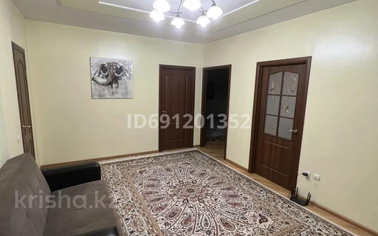 2-комнатная квартира, 75 м², 7/15 этаж, мкр Жетысу-3 52