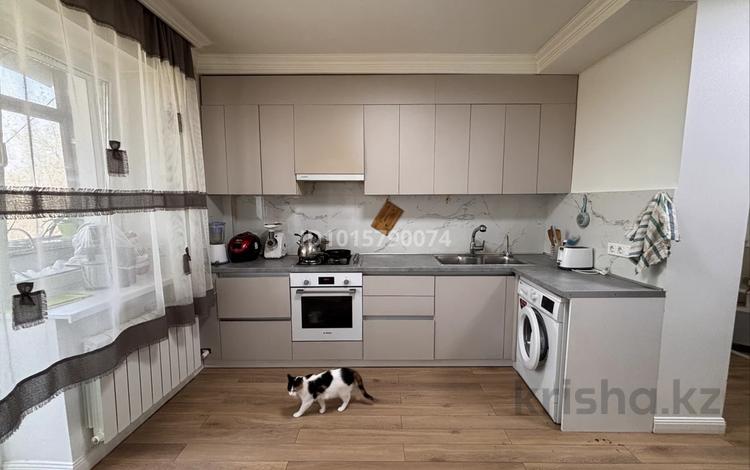 2-комнатная квартира · 58 м² · 5/5 этаж, Кабанбай батыр 238 за 50 млн ₸ в Алматы, Алмалинский р-н — фото 2
