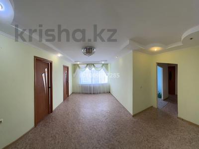 4-комнатная квартира · 62 м² · 4/5 этаж, Майкудук, 14й микрорайон за 16 млн 〒 в Караганде, Алихана Бокейханова р-н