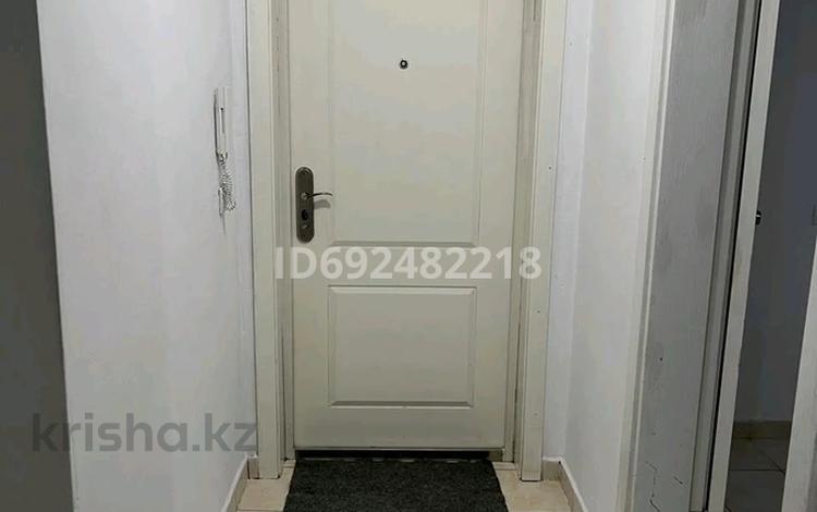 2-комнатная квартира · 63 м² · 6/9 этаж, мкр Аккент 42 за 36 млн ₸ в Алматы, Алатауский р-н — фото 6