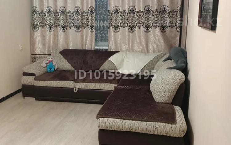 2-бөлмелі пәтер · 45.7 м² · 1/5 қабат, 28-шағынаудан 6 — Республики 6, бағасы: 18.5 млн ₸ в Караганде, Казыбек би р-н — фото 2