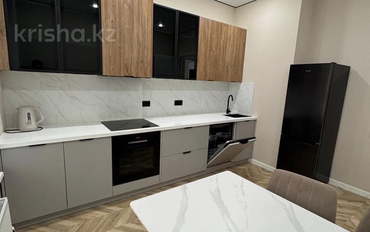 2-комнатная квартира · 80 м² · 8/15 этаж, Манглик ел 59 за 400 000 ₸ в Астане, Есильский р-н — фото 2