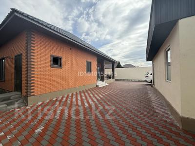 Жеке үй · 4 бөлме · 190 м² · 5 жүзд., Aбылай-хан23A, бағасы: 66 млн ₸ в Алматы