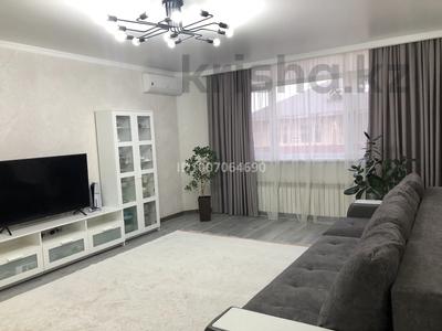 4-бөлмелі пәтер · 106 м² · 6/9 қабат, мкр Центральный, Момышулы 25 — 17 школа , Драмтеатр, бағасы: 45 млн ₸ в Атырау
