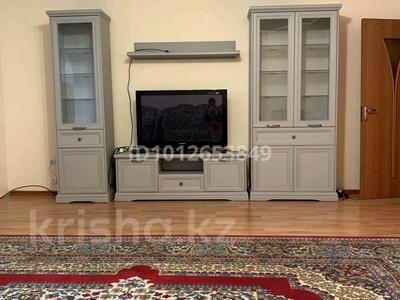 3-бөлмелі пәтер · 90 м² · 2/5 қабат, мкр Аулие-Ата, Аккозиева 1 1, бағасы: 250 000 ₸ в Таразе