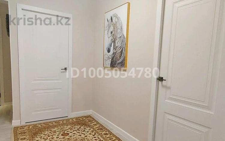 3-комнатная квартира · 70 м² · 8/9 этаж, мкр 11 — Аз наурыз за 17 000 〒 в Актобе — фото 2