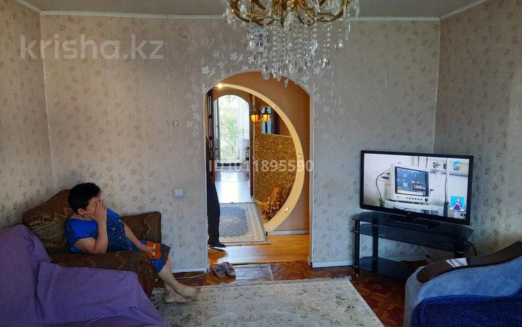 2-бөлмелі пәтер · 54 м² · 4/5 қабат, Аль Фараби 31, бағасы: 9 млн ₸ в Текели — фото 2