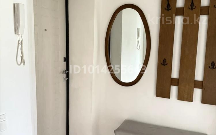 2-комнатная квартира · 43 м² · 3/5 этаж, Сатпаева 18В за 350 000 ₸ в Алматы, Медеуский р-н — фото 2