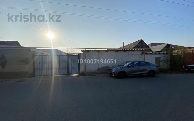 Отдельный дом · 4 комнаты · 100 м² · 6.7 сот., Наманганская 56 — Шахристан Арбат за 28 млн 〒 в Таразе — фото 2