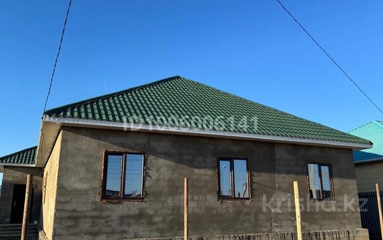 Отдельный дом · 4 комнаты · 190 м² · 10 сот., Оркен - 2, 11 28 — Ресторан Руслан за 25 млн 〒 в Атырау — фото 2