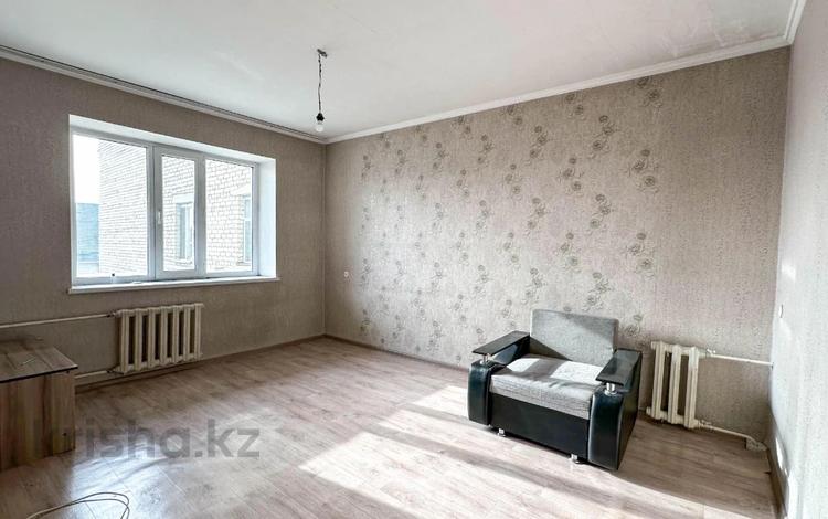 2-комнатная квартира · 43.2 м² · 5/5 этаж, 4 микрорайон 37 за 12.8 млн ₸ в Талдыкоргане — фото 2