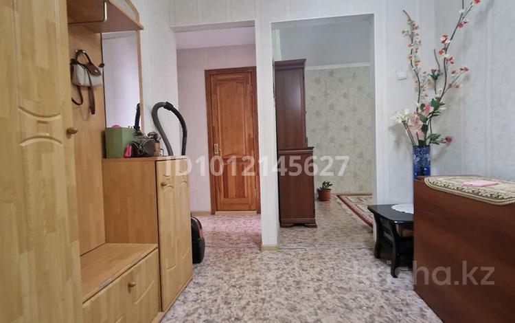 3-комнатная квартира · 70 м² · 2/5 этаж, Металлургов за 15.8 млн ₸ в Актобе — фото 59