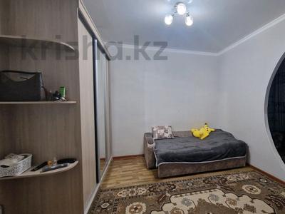 2-комнатная квартира, 46 м², 2/3 этаж помесячно, Кадыргали Жалайыри за 120 000 〒 в Талдыкоргане