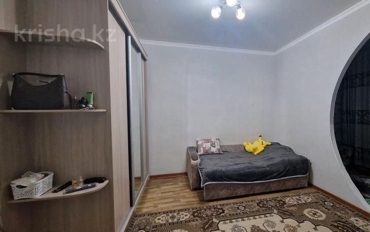 2-комнатная квартира, 46 м², 2/3 этаж помесячно, Кадыргали Жалайыри за 120 000 〒 в Талдыкоргане — фото 2