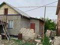 Отдельный дом · 2 комнаты · 64 м² · 13 сот., мкр Мунайшы, С/ о Строитель 75 за 15 млн ₸ в Атырау — фото 2