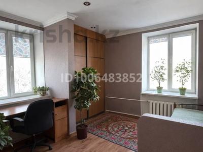 3-комнатная квартира · 75 м² · 4/4 этаж, пр.Назарбаева 54 — угол Менделеева за 25 млн ₸ в Усть-Каменогорске
