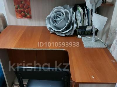 2 бөлме · 43 м² · 2/2 қабат, мкр Жилгородок, Проспект Победы — Дом культуры Металлург, бағасы: 45 000 ₸ в Актобе