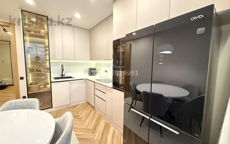 3-комнатная квартира · 90 м² · 14/14 этаж, ул. Абикена Бектурова за 73 млн ₸ в Астане, Есильский р-н — фото 2