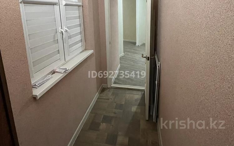 4-комнатная квартира, 91 м², 3/5 этаж, 27-й мкр 39 за 30 млн 〒 в Актау, 27-й мкр — фото 2