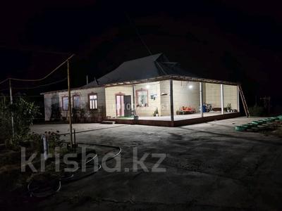 Отдельный дом · 6 комнат · 4576 м² · 31 сот., Үштөбе 68 за 20 млн 〒 в Сарыагаш