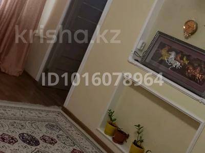 2-бөлмелі пәтер · 55 м² · 5/5 қабат, Центральный ш/а., Махамбет Утемисов 116, бағасы: 150 000 ₸ в Атырау, мкр Центральный