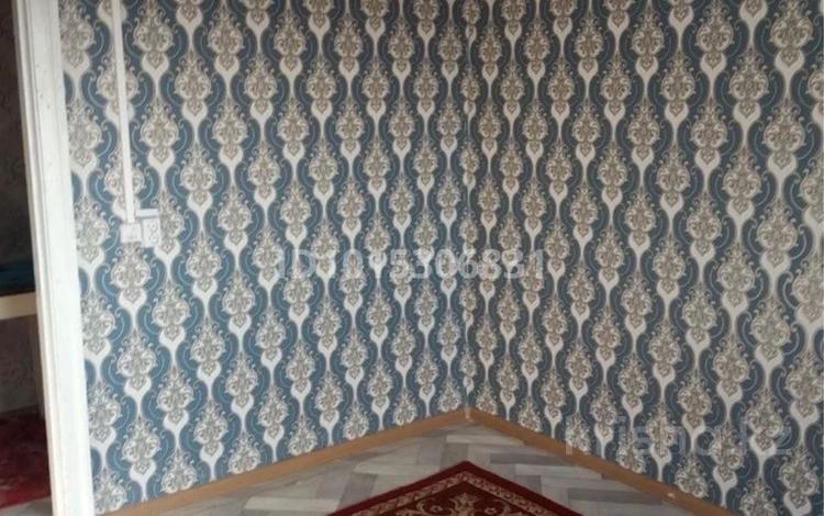2-бөлмелі пәтер · 40 м² · 2 қабат, Сакен Сейфуллин 5, бағасы: 1.8 млн ₸ в Степногорске — фото 2