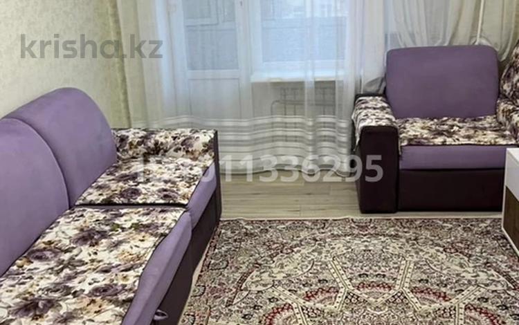 3-комнатная квартира · 50 м² · 4/5 этаж, Махамбета 125 — Площадь Курмангазы за 200 000 〒 в Атырау — фото 2