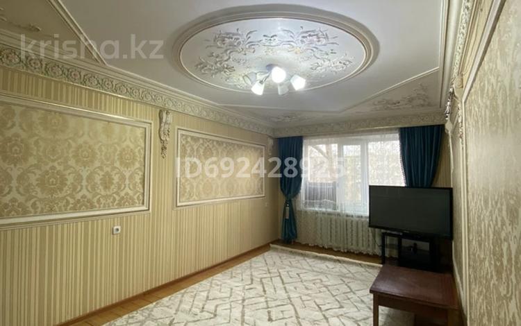 2-комнатная квартира, 47 м², 3/5 этаж, Гагарина 11 за 13 млн 〒 в Акмоле — фото 2