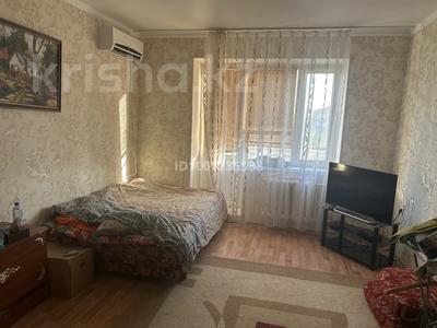 1-комнатная квартира · 52 м² · 5/5 этаж, 5 мкр. за 45 000 〒 в Аксае