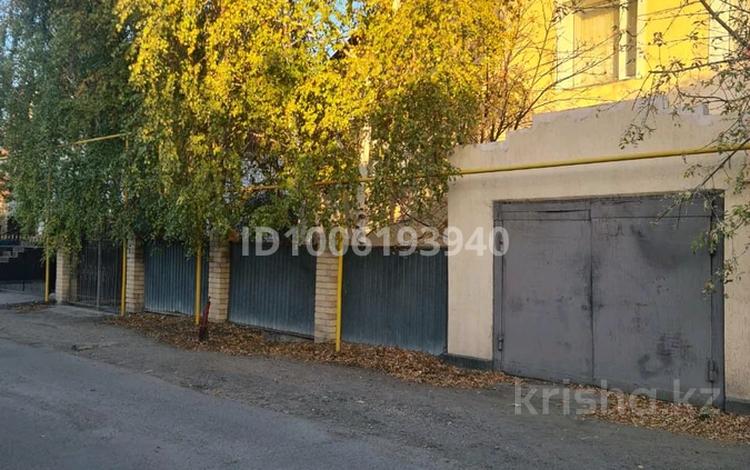 Отдельный дом · 4 комнаты · 208 м² · 6 сот., мкр Шубар, Мкр Шубар, улица Митченко 11 за 77 млн 〒 в Астане, Есильский р-н — фото 2