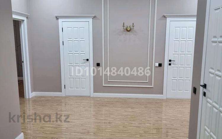 3-бөлмелі пәтер · 135 м² · 5/13 қабат, 16-ш/а., бағасы: 50 млн ₸ в Актау, 16-й мкр  — фото 2