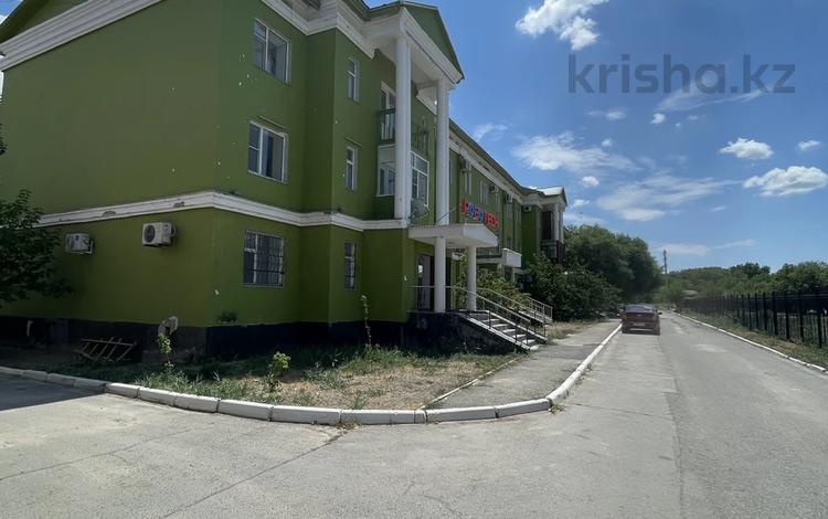 2-бөлмелі пәтер · 62 м² · 1/3 қабат, Абай 59, бағасы: 28 млн ₸ в  — фото 2
