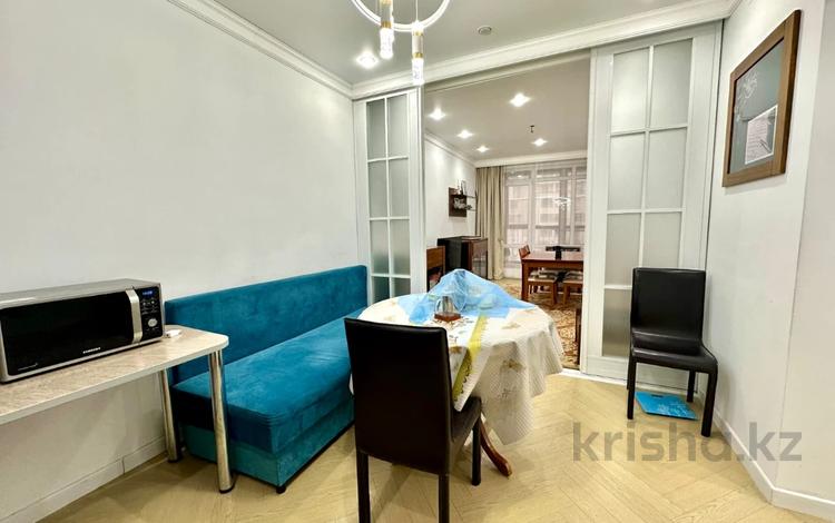 2-комнатная квартира · 49 м² · 3/13 этаж, Ади Шарипова 145 за 63 млн ₸ в Алматы, Алмалинский р-н — фото 2