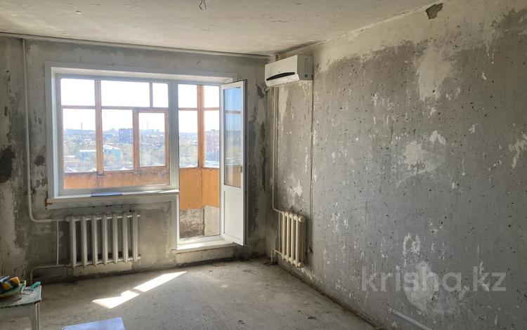 1-комнатная квартира, 34 м², 10/10 этаж, Амангельды 17 за 10 млн 〒 в Павлодаре — фото 2