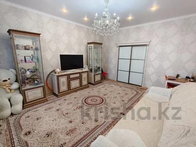 2-бөлмелі пәтер · 73.1 м² · 9/9 қабат, Камзина 41/1, бағасы: 40 млн ₸ в Павлодаре