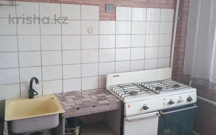 1-комнатная квартира · 36 м² · 3/5 этаж, мкр Кемел (Первомайское) — Жайсан за 160 000 ₸ в Алматы, Жетысуский р-н — фото 2