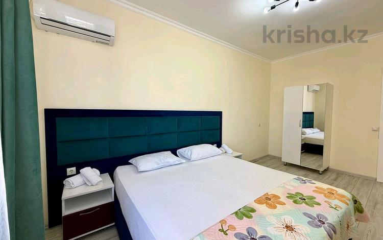 3-бөлмелі пәтер · 90 м² · 15/19 қабат, 7А ш/а. 21, бағасы: 300 000 ₸ в Актау, 7А мкр — фото 2