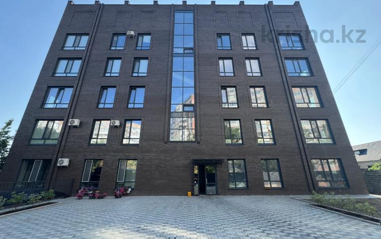 3-бөлмелі пәтер · 110 м² · 2/6 қабат, Луговая 6/1, бағасы: 55 млн ₸ в Павлодаре — фото 2