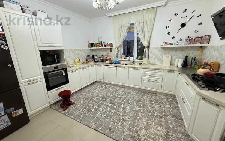 Отдельный дом · 6 комнат · 300 м² · 20 сот., Туйешиев Мангыбай 92/1 за 38.9 млн 〒 в  — фото 2