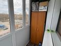 3-комнатная квартира, 63.6 м², 5/5 этаж, Назарбаева за 18.4 млн 〒 в Петропавловске — фото 2