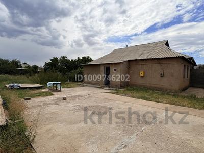 Отдельный дом · 3 комнаты · 90 м² · 8 сот., мкр Самал-3 — Салқам жәңгір мен Сағынбаев қиылысы за 30 млн ₸ в Шымкенте, Абайский р-н