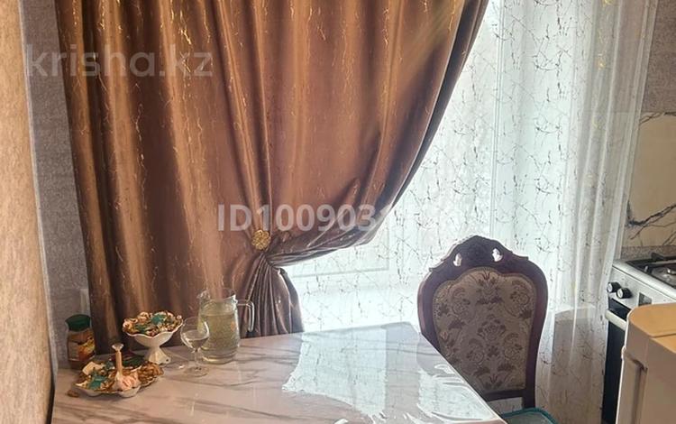 1-бөлмелі пәтер · 36 м² · 4/5 қабат, Пришахтинск, Зелинского, бағасы: 10.4 млн ₸ в Караганде, Алихана Бокейханова р-н — фото 2