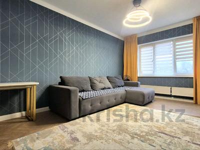 3-бөлмелі пәтер · 80 м² · 3/9 қабат, Ақсай-4 ш/а. 4, бағасы: 450 000 ₸ в Алматы, Ауэзовский р-н