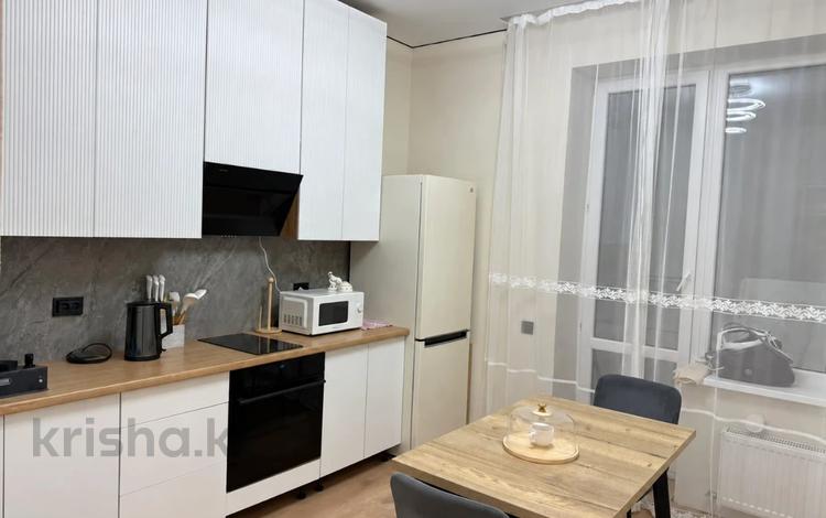 1-бөлмелі пәтер · 39 м² · 8/9 қабат, Кайыма Мухамедханова 6, бағасы: 400 000 ₸ в Астане, Нура р-н — фото 3